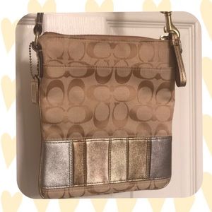 Beautiful COACH Crossbody Purse!